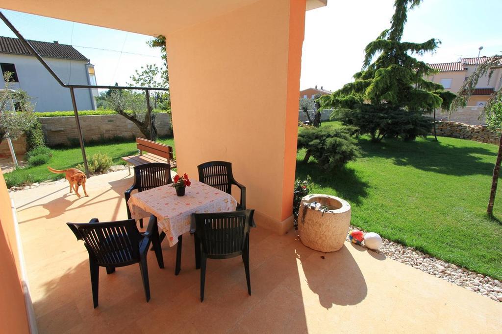 Apartment Dusanka Фажана Экстерьер фото